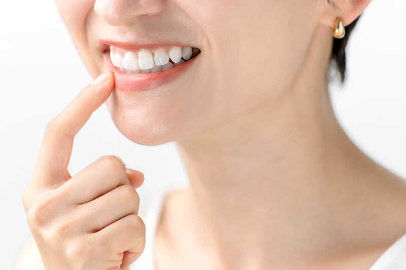 見た目と機能性を兼ね備えた歯へ